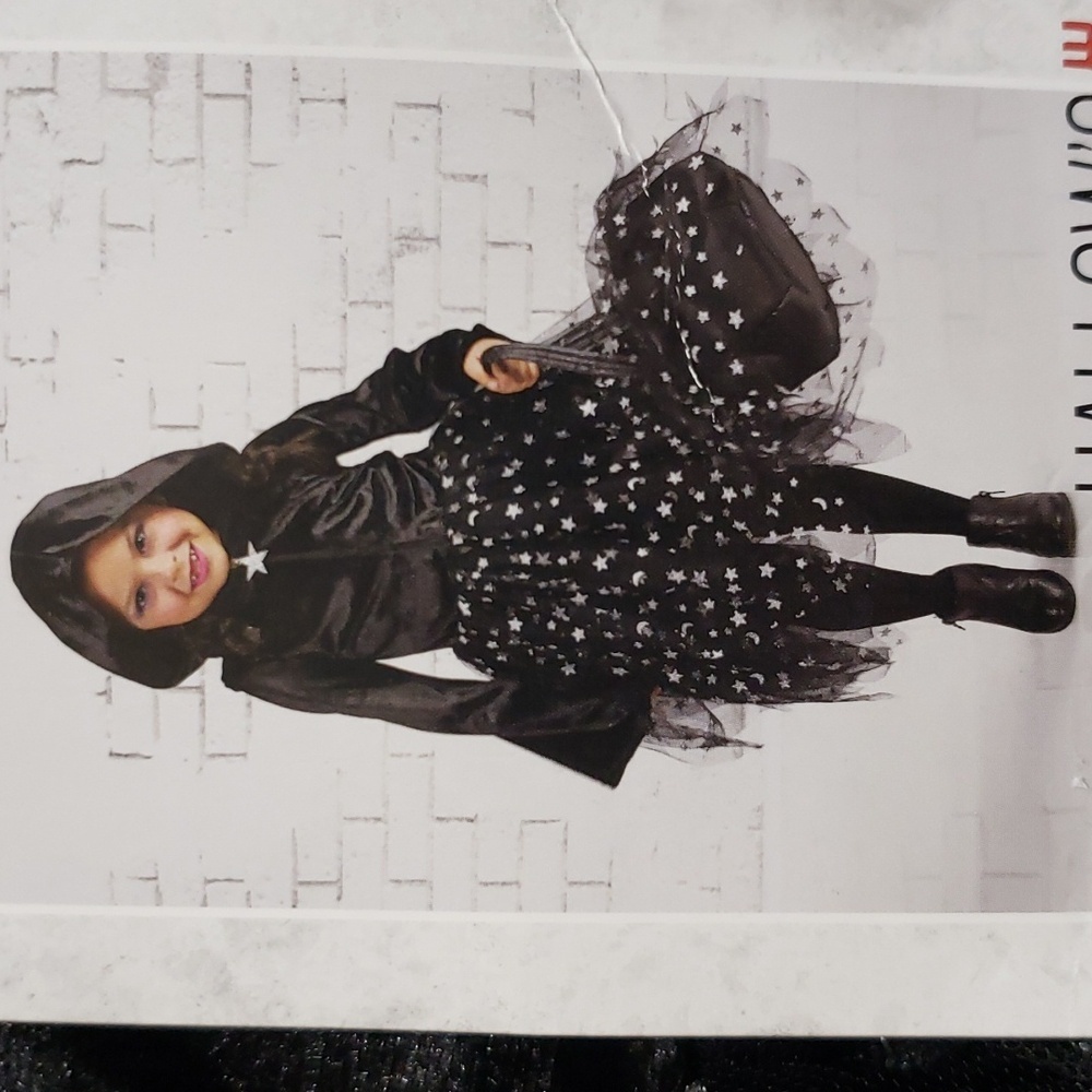 Hallow's Eve NWT Glitter Stars and Moon Witch Costume with Matching Bag, Girls 4